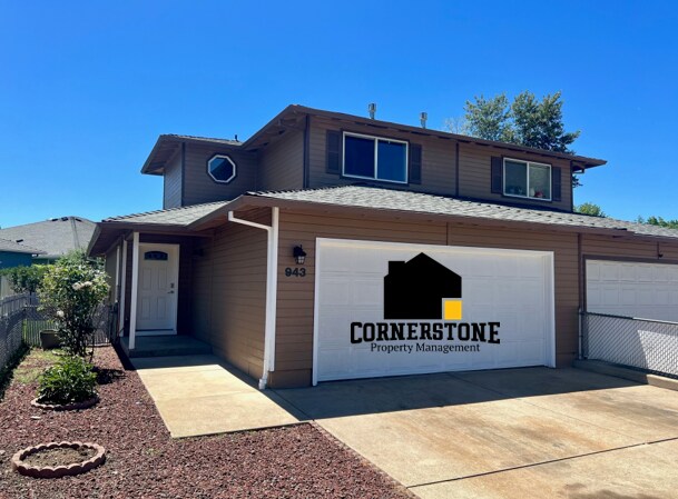 Foto principal - 943 Glengrove Ave