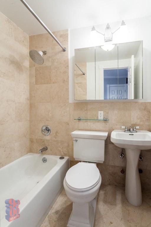 Foto del edificio - 416 E 13th St