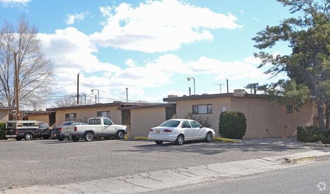 Building Photo - Casitas De Palomas