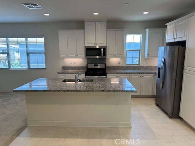 Building Photo - 441 Lucent Dr