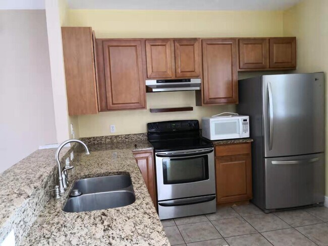 Kitchen - 7969 SW 87th Ter