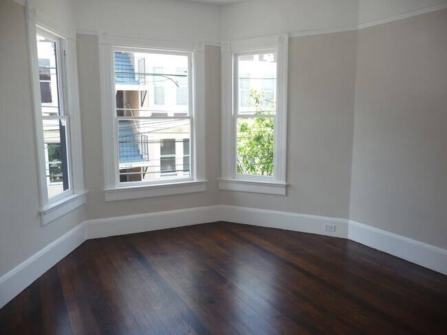 Bedroom - 217 Dore St