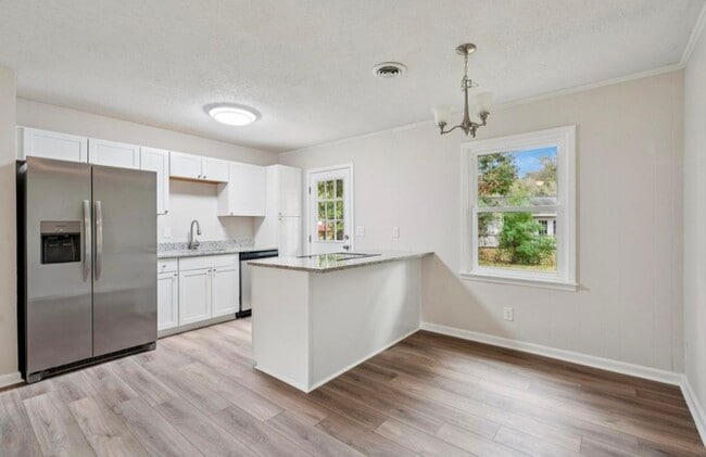 Foto del edificio - 103 Peake Ln