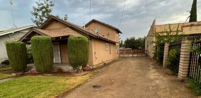 Foto del edificio - Cutler home for Rent