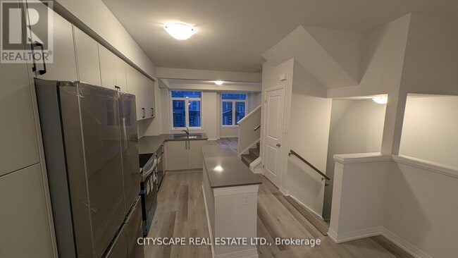 Building Photo - 155 Equestrian Way