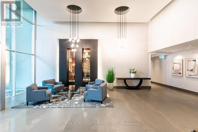 Photo du bâtiment - 1055 Southdown Rd