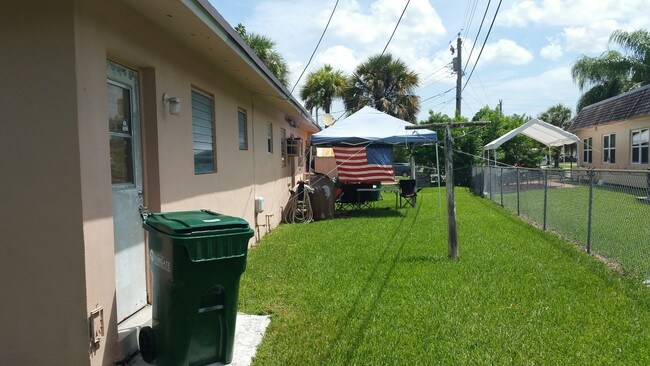 Foto del edificio - 6008 NW 10 St