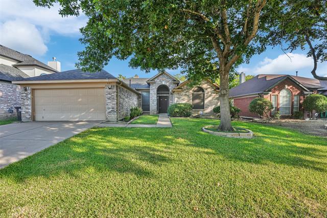 Foto principal - 627 Engleside Dr