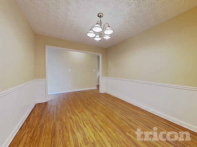 Foto del edificio - 297 N Briar Ridge