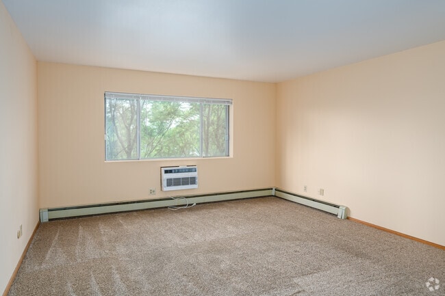 2BR, 1.5BA - 1,000SF - Living Room - Roberts Court