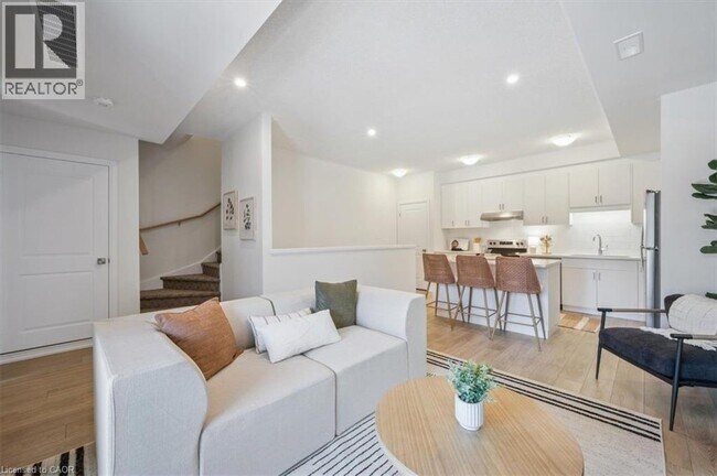 Building Photo - 81 REVERIE Wy