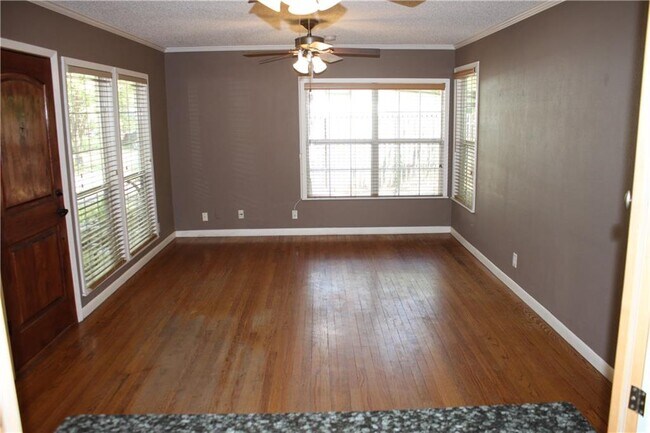Building Photo - 7503 Delafield Ln