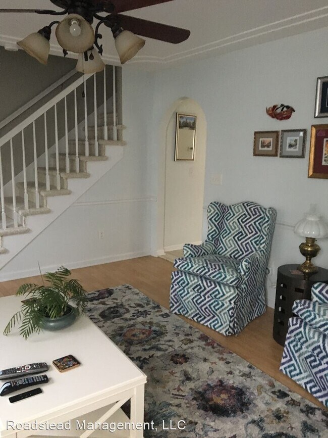 Building Photo - 3 br, 2.5 bath House - 799 Harbor Place Dr
