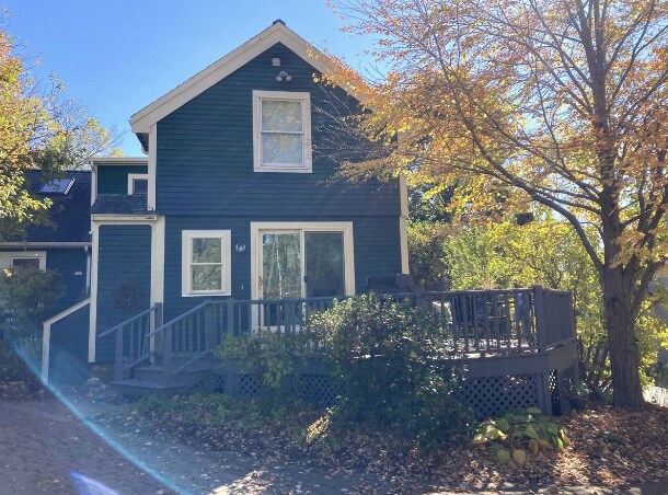 Building Photo - 20 Broadmeadow Rd