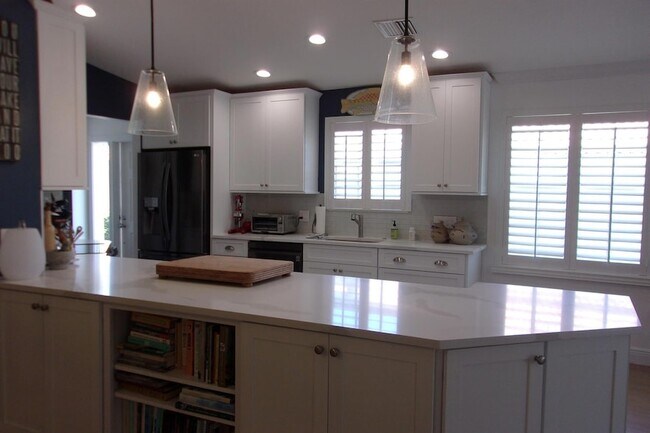 Foto del edificio - 1076 SW Tamarrow Pl
