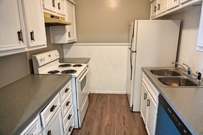 Foto del edificio - 2202 32nd St