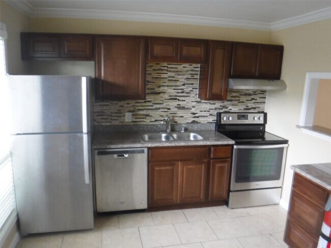 Foto del edificio - 10110 Westview Dr