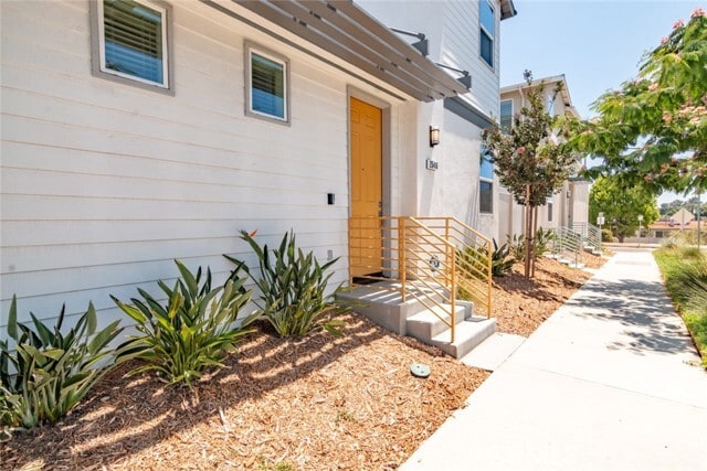 Foto del edificio - 25416 McCoy Ave