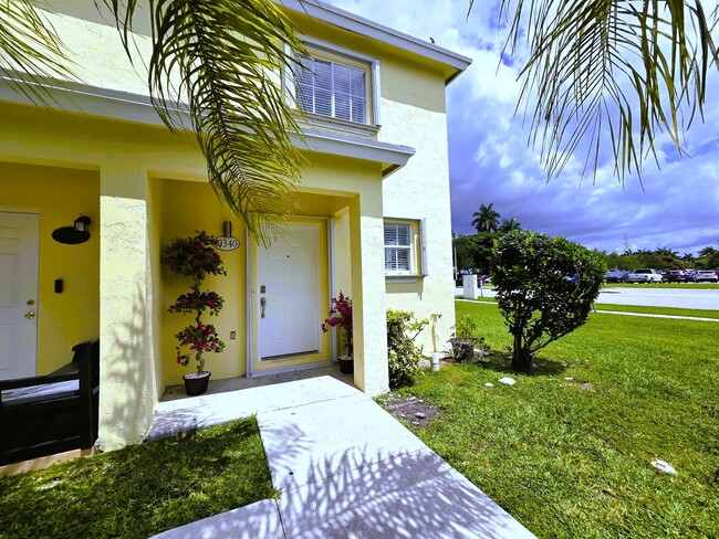 Photo - 19340 SW 103rd Ct Townhome