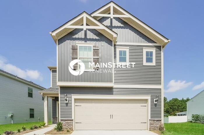 Foto principal - 3 Bedroom Pet-Friendly Home in Charlotte, ...