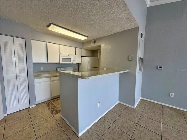 Building Photo - 2214 Grand Cayman Court Unit 1534