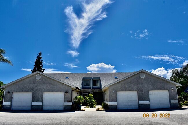 Foto del edificio - 4403 Seagate Ln S