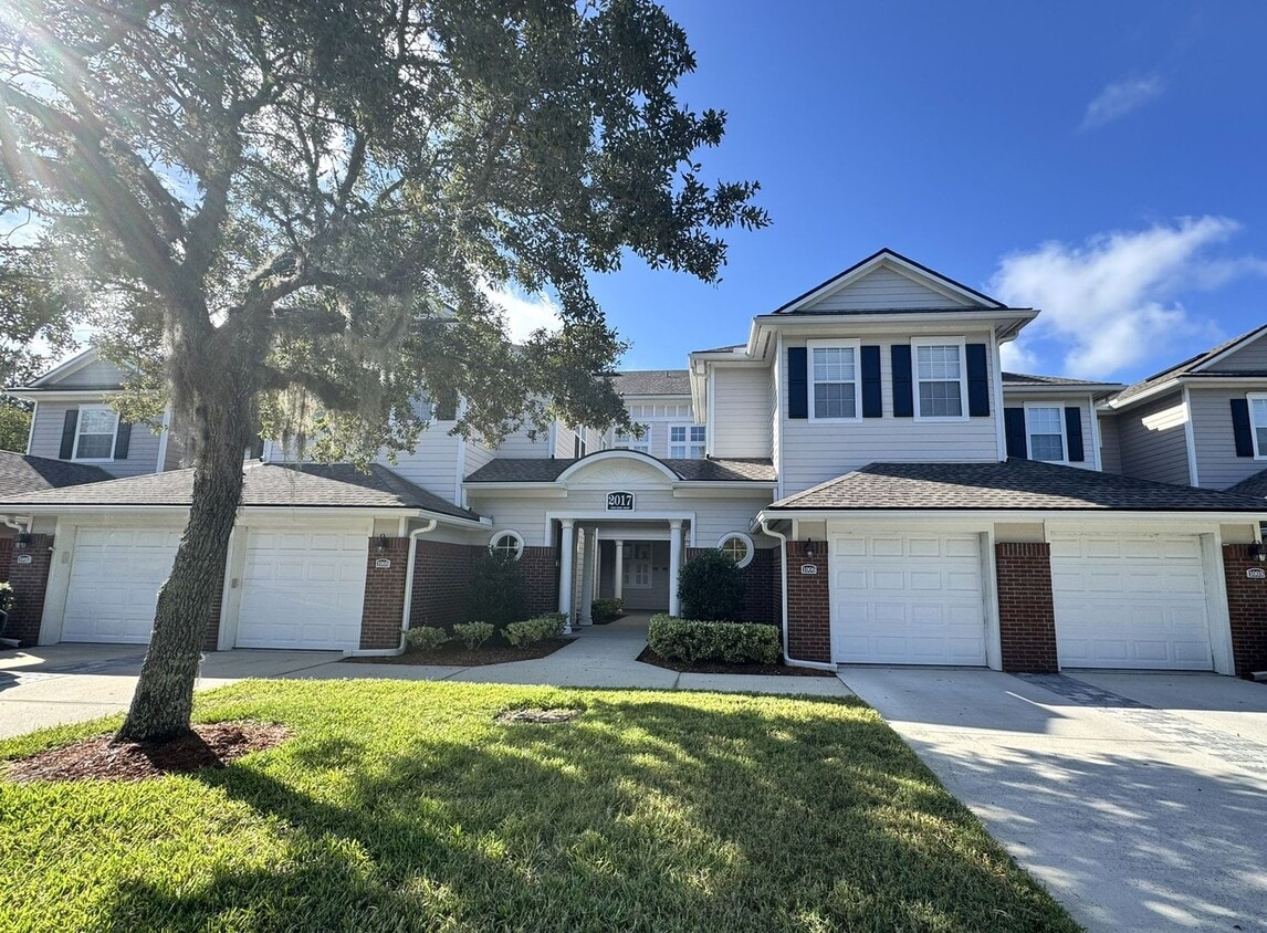 Primary Photo - 3BR/3BA Eagle Harbor Condo w/ Garage