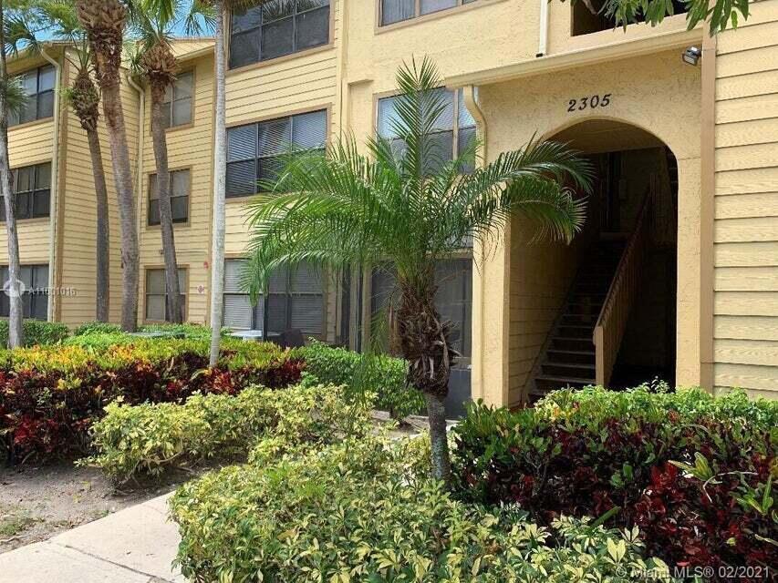 Primary Photo - 2305 N Congress Ave