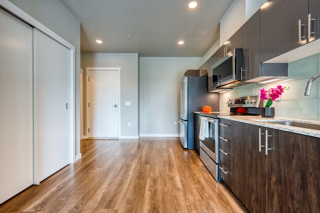 Foto del edificio - 1085 103rd Ave NE