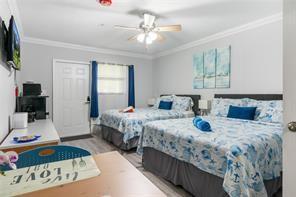 Foto del edificio - 2625 NE 13th Ct