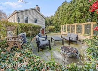 Foto del edificio - 2 br, 2 bath House - 354 Bronxville Rd