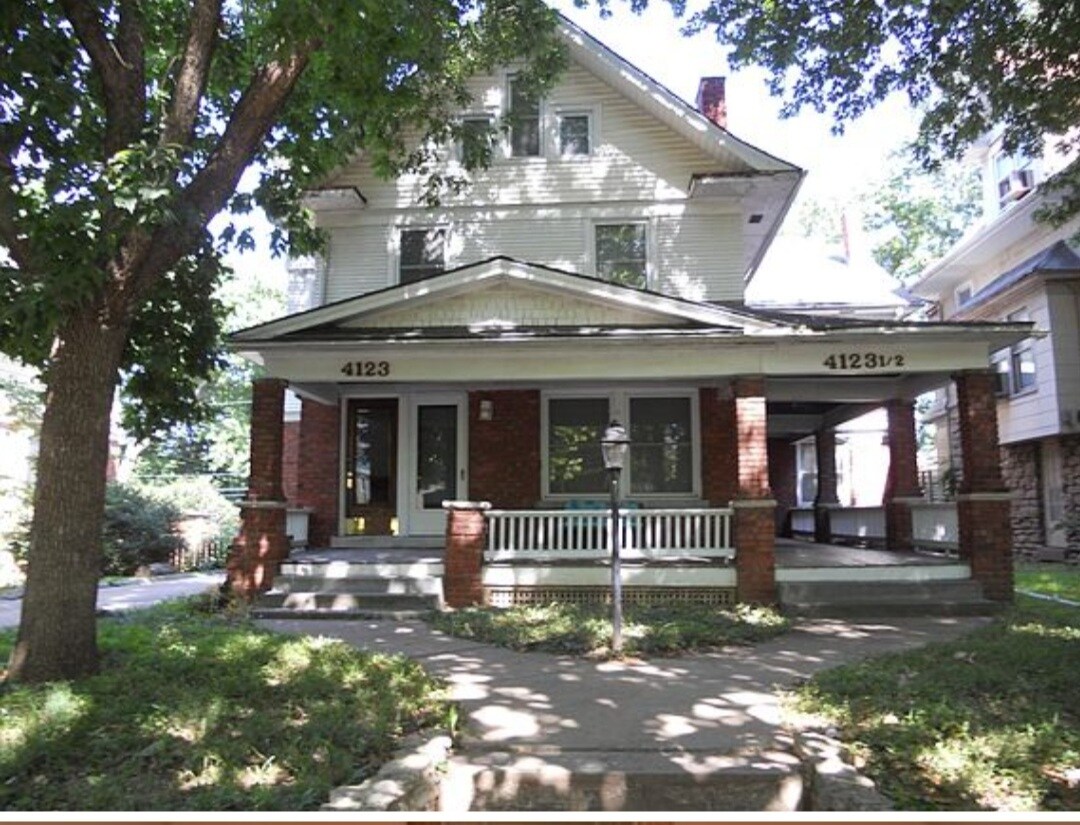 Front of House (5 Units) - 4123 Terrace St