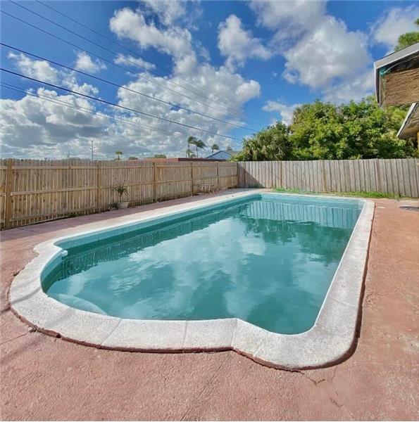 Foto principal - 828 Bayberry Dr