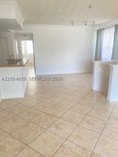 Foto del edificio - 5880 W Sample Rd