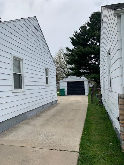 Foto del edificio - 24329 Grove Ave