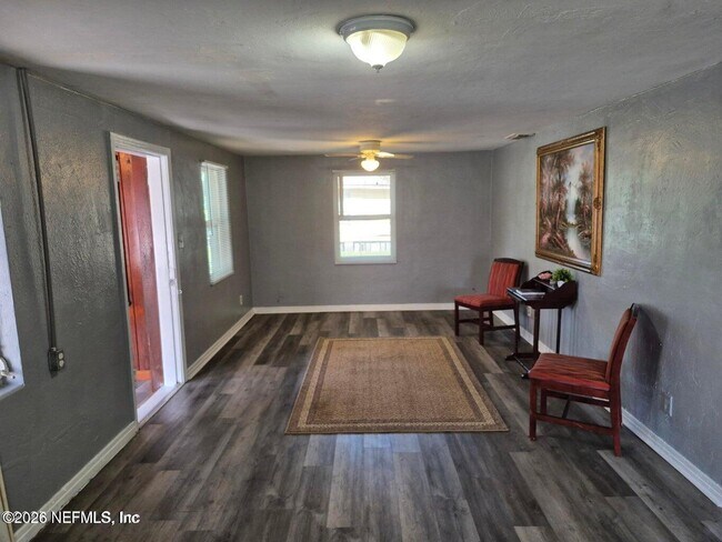 Foto del edificio - 1305 E 30th St