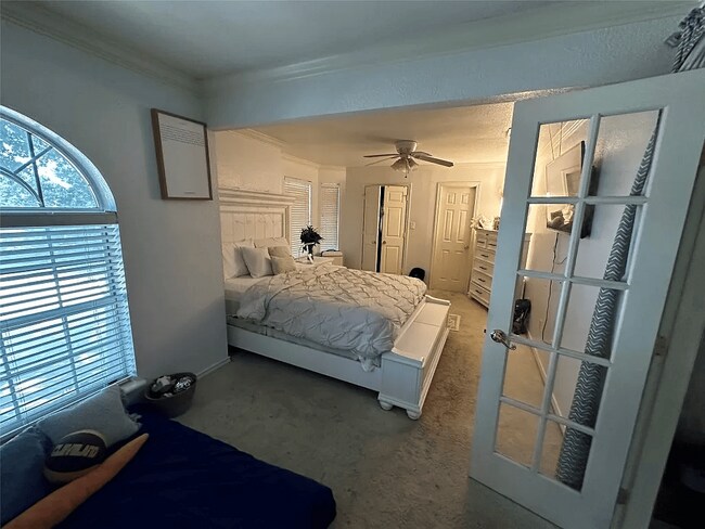 Foto del edificio - 6212 Parkmeadow Dr