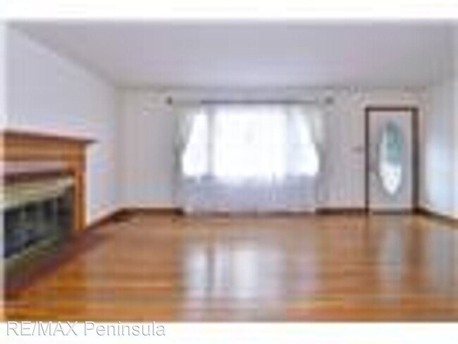 Foto del edificio - 3 br, 1.5 bath House - 309 Deep Creek Rd