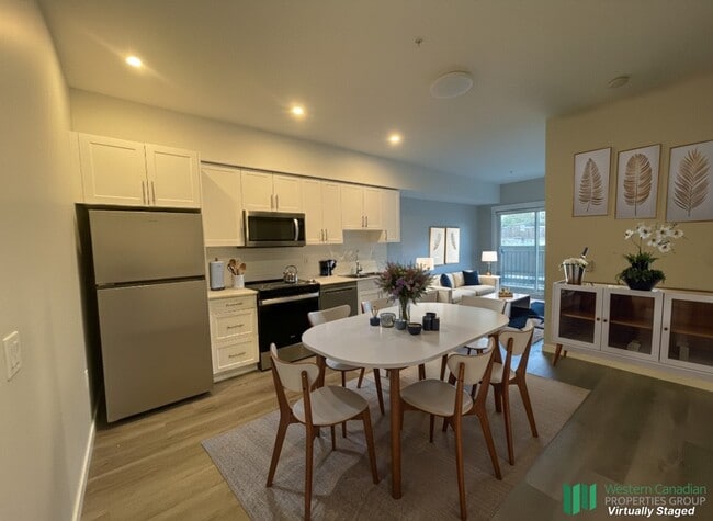 Building Photo - Edgewater Apartments