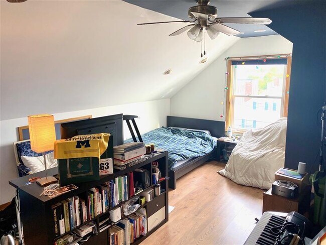 Foto del edificio - 19 Pitman St