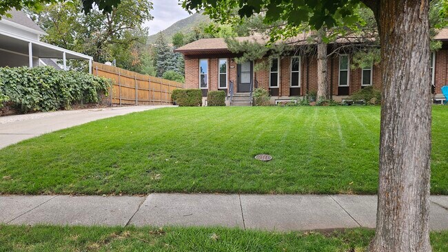 Vista de calle - 5085 S 2870 E