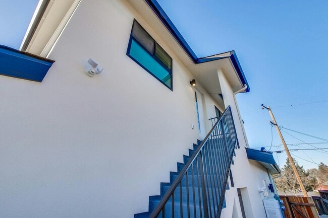 Building Photo - 41362 Mahoney St