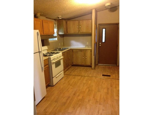 Building Photo - 11715 Forest Lake Rd