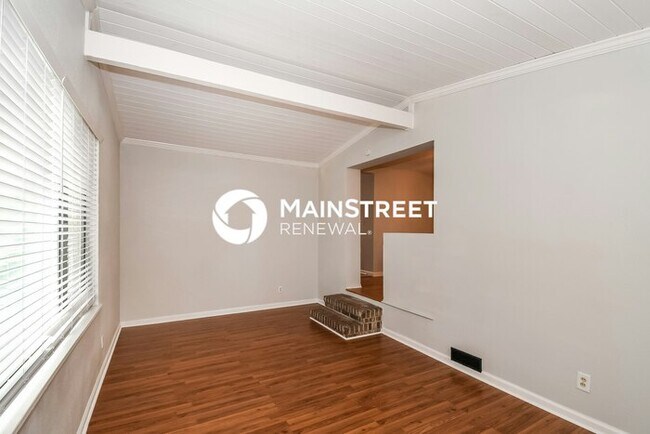 Foto del edificio - 3 Bedroom Pet-Friendly Home in Jacksonville, FL with Main Street Renewal