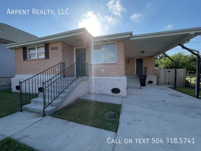Building Photo - 1013 Cougar Dr