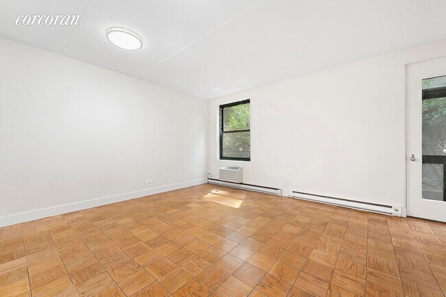 Foto del edificio - 708 Washington St