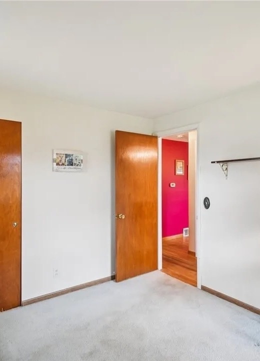 Building Photo - Single family house