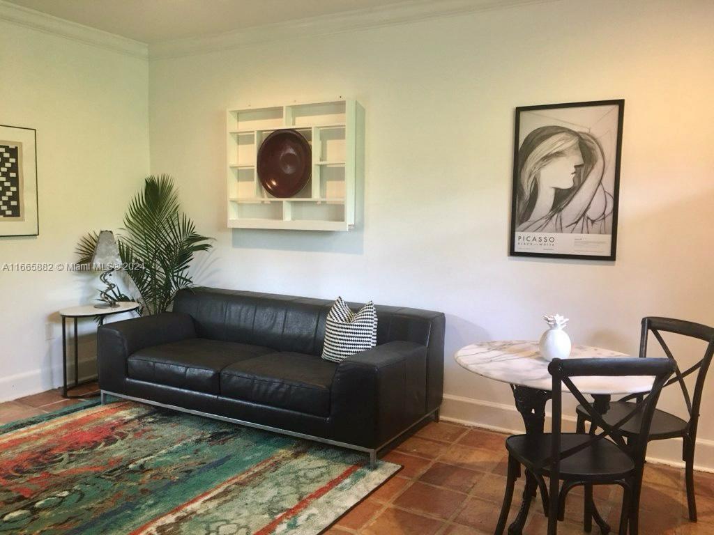 Foto principal - 5420 Orduna Dr