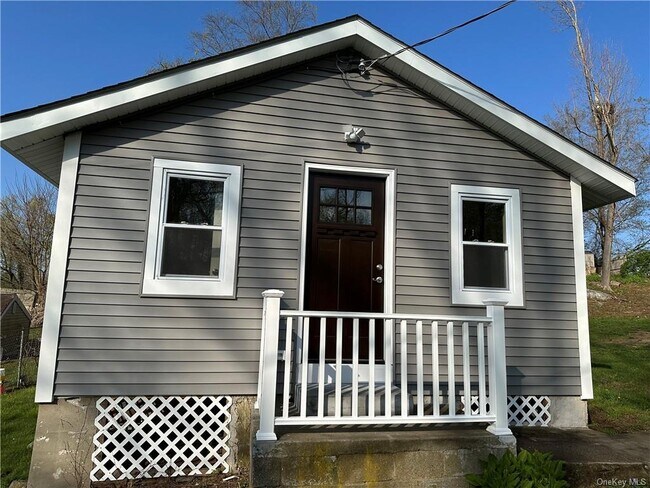 Building Photo - 24 Empire Dr