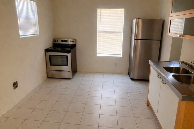 Foto del edificio - 602 Cordell St